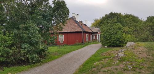 Entire modern home in Stockholm Kista - suitable for five persons