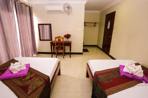 2 twin beds