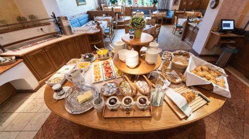 Létesítmények, Gasthof Hotel Hauslwirt in Golling an der Salzach