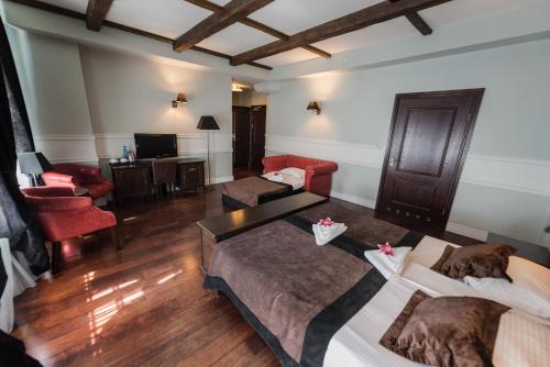 Holland House Residence Old Town - image 11