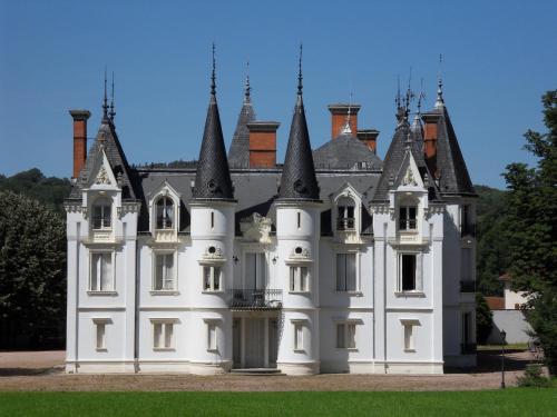 Château de la Motte chambre d'hôte Château de Saint Trys