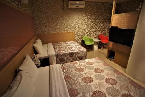 Xi Xin Guan Hot Spring Resort near Bian Shi Shi Jia Flat Dumpling