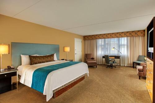 Luxury King Room