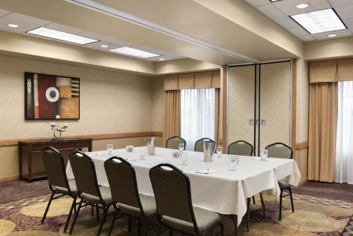 Country Inn & Suites by Radisson, Mankato Hotel and Conference Center, MN