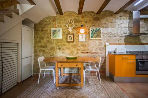 Konyha, La Casa de Los Moyas in Olba