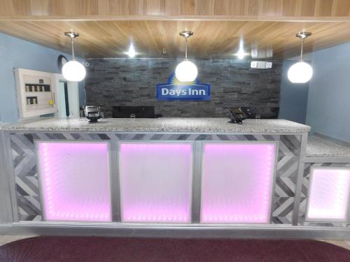 Days Inn by Wyndham Des Moines-West Clive