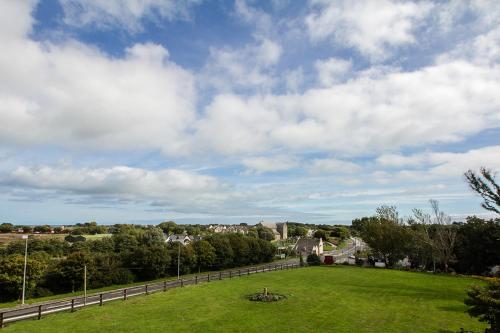 Coral Gables Guesthouse & Campervans - image 6