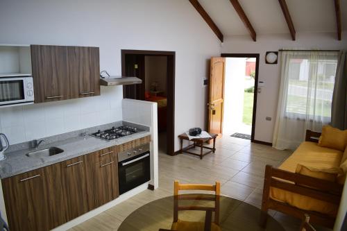 2 bedrooms, 4 beds