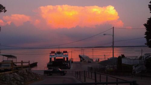 Island Club #58 Island Club #58