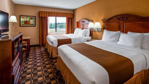 2 queen beds