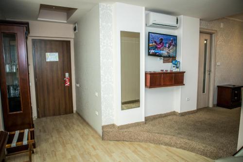 Hotel Megalos - image 10
