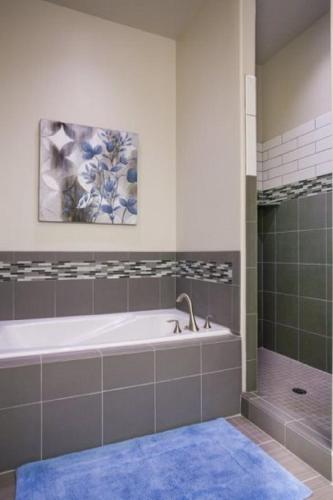 Road Runner Retreat - image 16