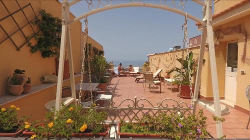 Palermo Mare Holidays - image 3