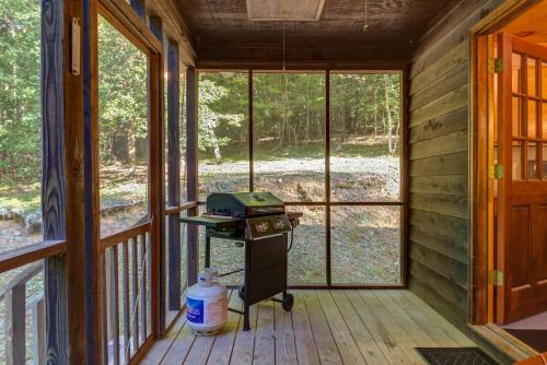 Moss Creek Cabin in Morganton, USA