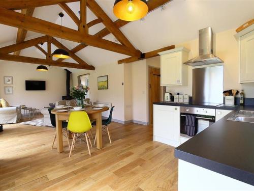 Court Hayes Farm Barns in เค็นนิวอร์ท