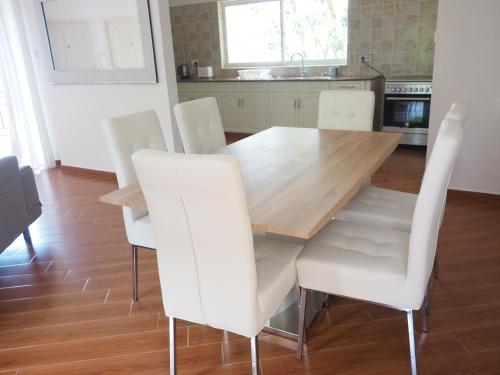 فيلا سيلا فيلا سيلا