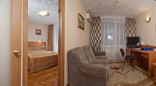 Yubileinaya Hotel - image 5