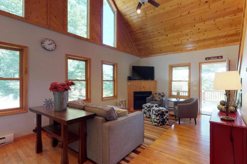 Monkey Lodge Hill - image 6