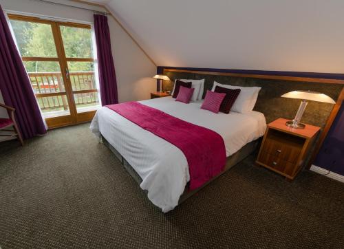 Loch Lomond Waterfront Luxury Lodges - main image