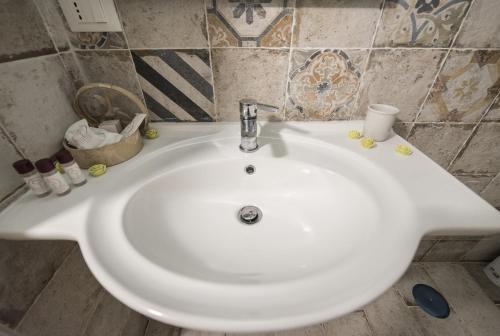 Bathroom, Il Cortiletto- Le case di Franci in Gaeta