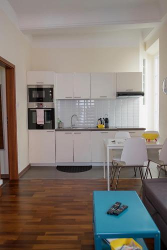 Magnifiques Appartements au coeur du Vieux Nice 5