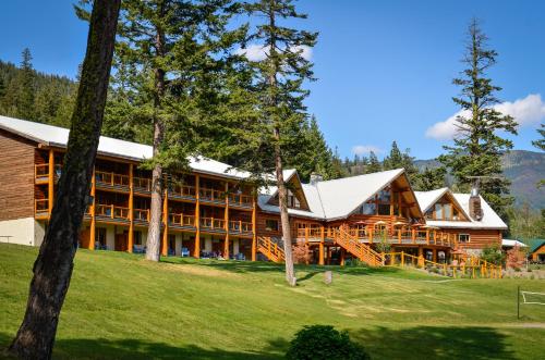 ทัศนียภาพภายนอกโรงแรม, Tyax Lodge & Heliskiing in โกลด์ บริดจ์(บริติช โคลัมเบีย)