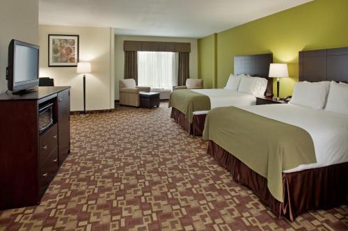 Holiday Inn Express Hotel & Suites Kansas City Sports Complex an IHG Hotel - image 7