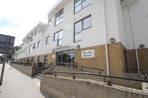 Garden Court - Apartment - West Drayton