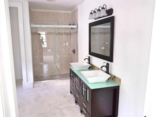 Casa Paradiso Jacksonville (FL)