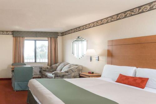 Facilities, Travelodge by Wyndham San Clemente Beach in San Clemente (CA)