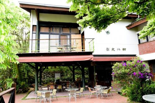 Hage, Pear Story House in Dongshi distrikt