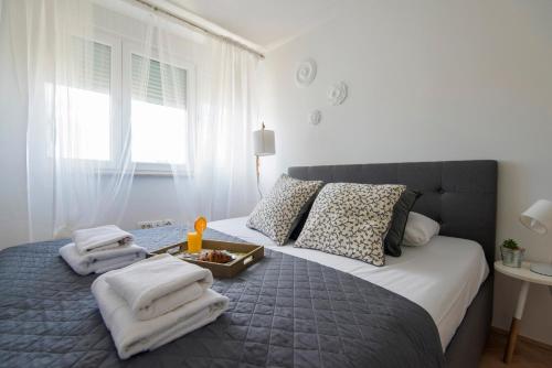Two bedroom apartment with Balcony image 9
