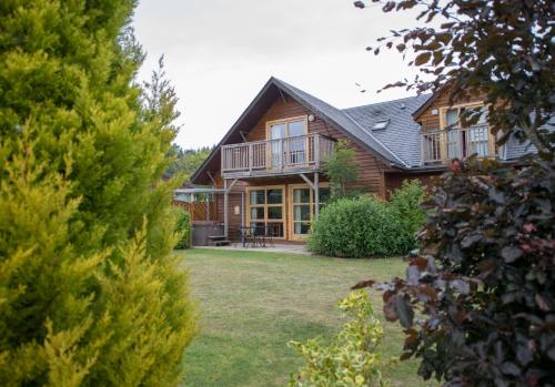 Loch Lomond Waterfront Luxury Lodges 罗蒙湖湖滨豪华旅舍图片