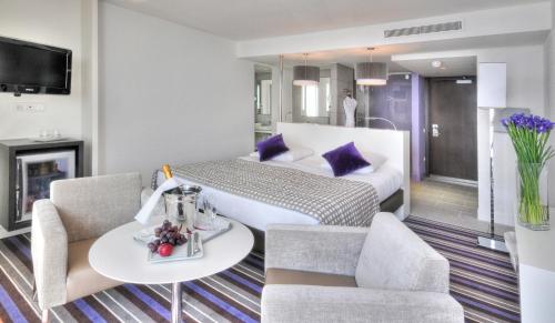 Mercure Nice Promenade Des Anglais - image 9