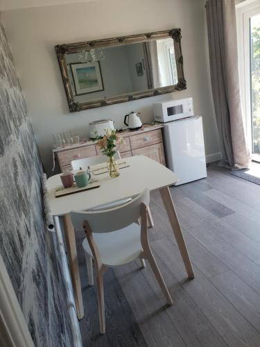 Goshens Farm B&B in Newport North