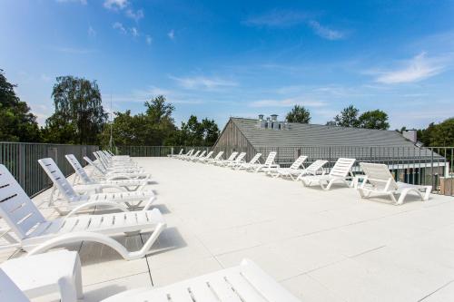 Feniks SPA Apartaments 12 by Jantar Apartamenty Kołobrzeg (Feniks SPA Apartaments 12 by Jantar Apartamenty Kolobrzeg) in ปอดตเชเลอ