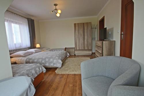 2 double beds, 2 twin beds