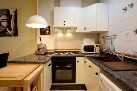 Apartament in historic center, Valence (photo 8)