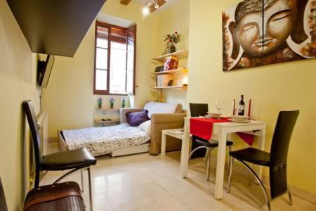 Apartament in historic center, Valence (photo 4)