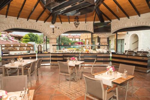 Dalyan Live Spa Hotel - image 3