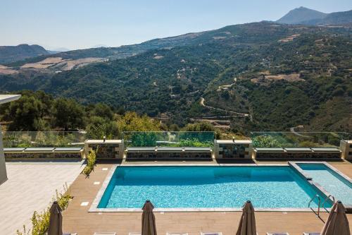  Aloni Villa, an Awe-Inspiring Retreat, By ThinkVilla in Asigonía