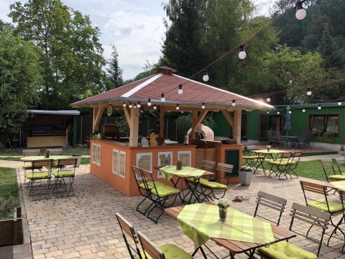 restavracija, Ferienwohnung Schwemmer in Sonnenstein
