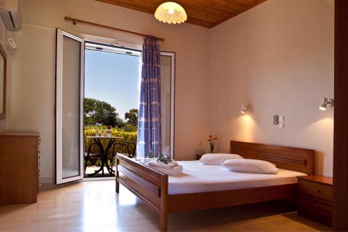 Studio (2 Adults) room in Mirtia Studios