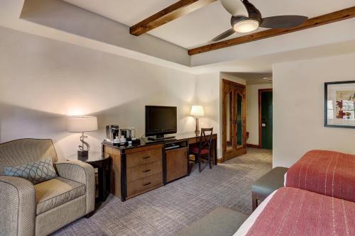 Austria Haus Hotel - image 6