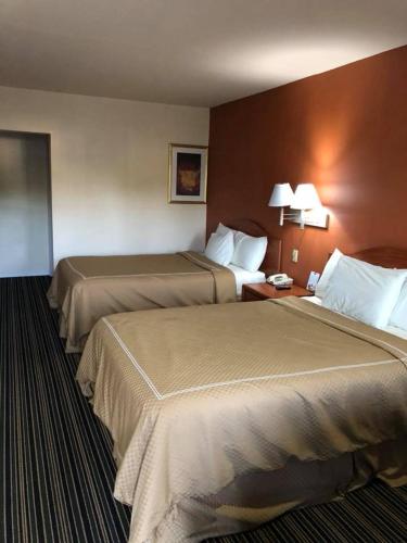 Scottish Inns and Suites Perry