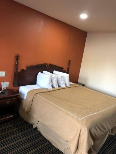 Scottish Inn and Suites Perry - image 14