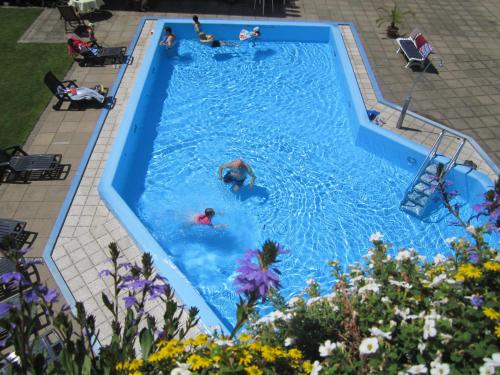 Sonnenstube mit Pool und Sauna