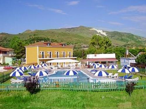 Plubis Studios, Kalamaki (photo 6)