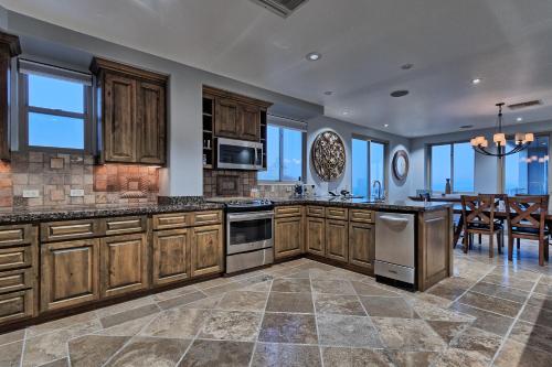 Kitchen, Amazing Penthouse at Bella Sirena with Views and Entertainment - 901-C in Sandy Beach
