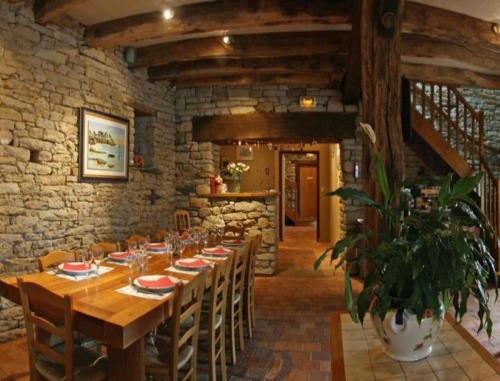 Auberge Saint Hernin – Pluherlin, MN